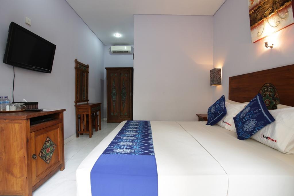 فندق Reddoorz @ Pantai Cemara Sanur المظهر الخارجي الصورة