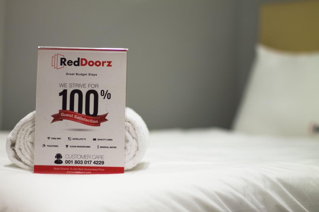 فندق Reddoorz @ Pantai Cemara Sanur المظهر الخارجي الصورة